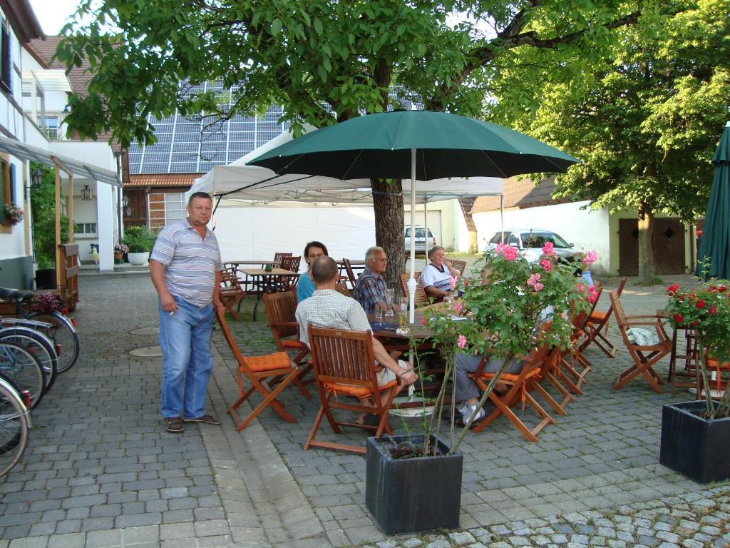 Landhotel Rangau Gasthof & Brennerei Markt Erlbach Стая снимка