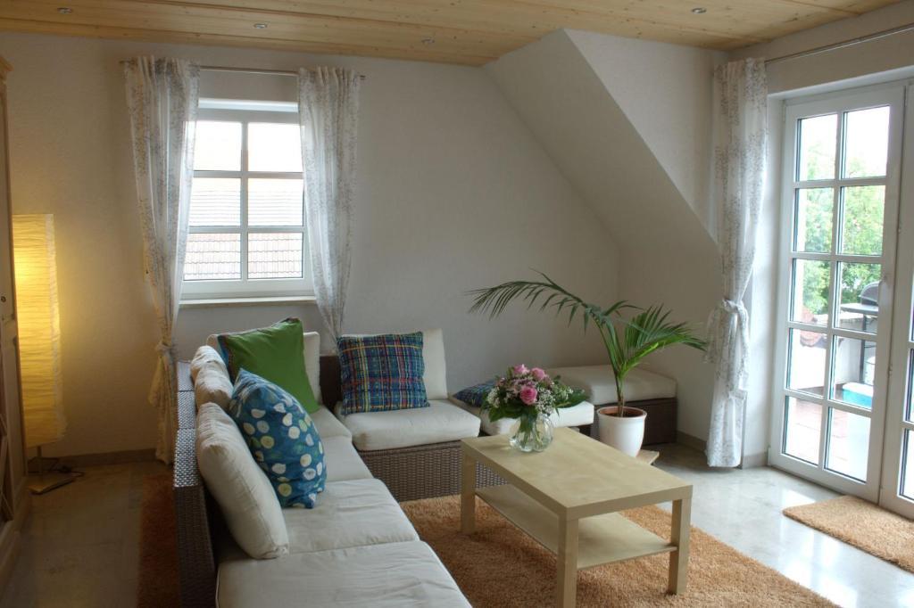 Landhotel Rangau Gasthof & Brennerei Markt Erlbach Стая снимка