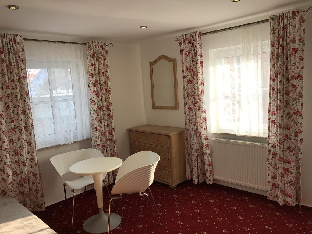 Landhotel Rangau Gasthof & Brennerei Markt Erlbach Екстериор снимка